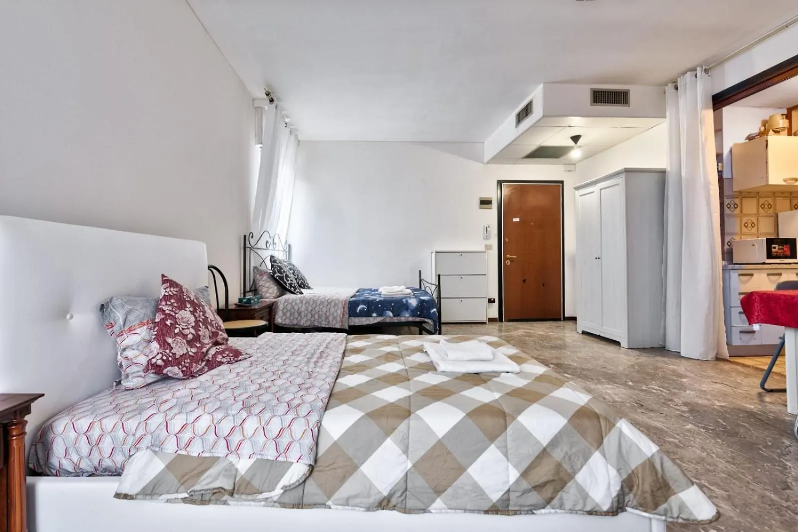 Stay In Center Apartments Benátky